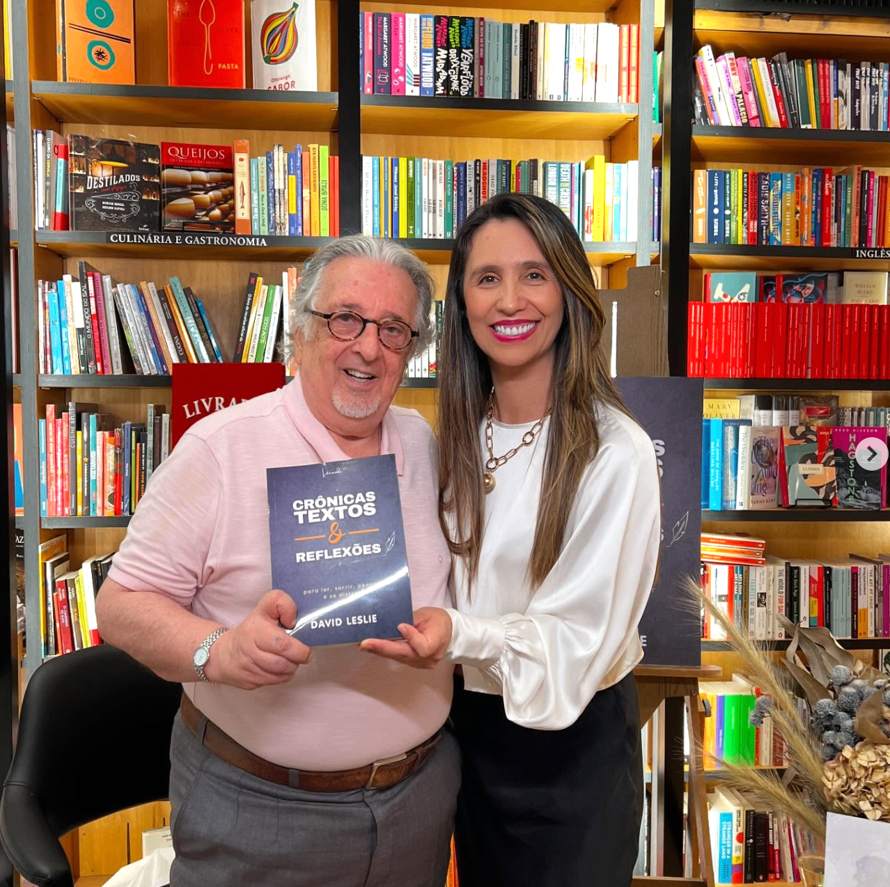 Autora com David Leslie em livraria portuguesa